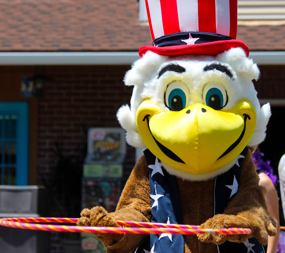 George the Eagle at Holiday World & Splashin' Safari