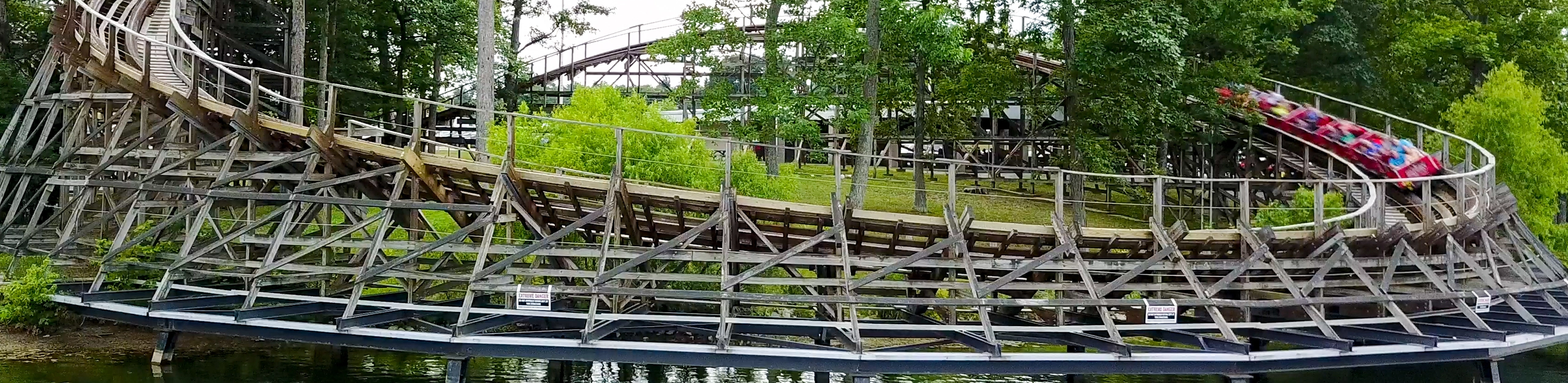 The lake turn of The Raven at Holiday World & Splashin' Safari in Santa Claus, Indiana
